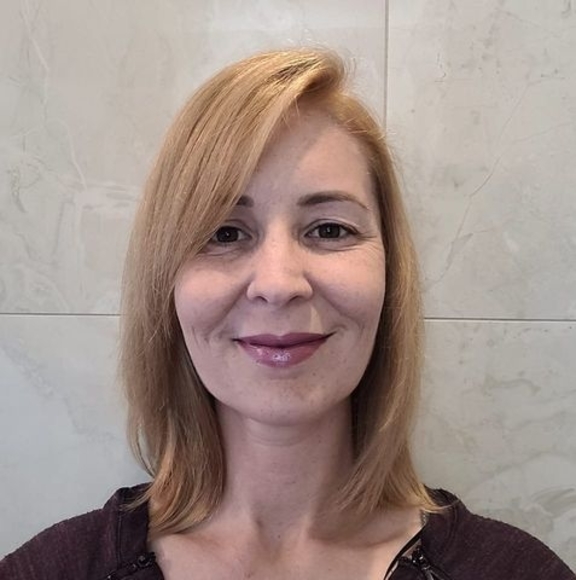 Meet your Posher, Dyana - Picture 1 of 1